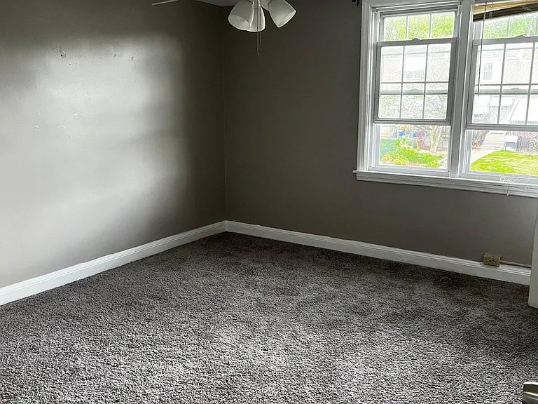 214 Cambridge Rd — Photo 10