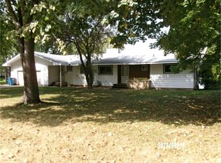 1932 Main St NW, Elk River, MN 55330