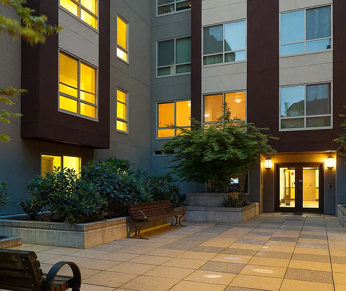 Cascade Court Apartments — Photo 15