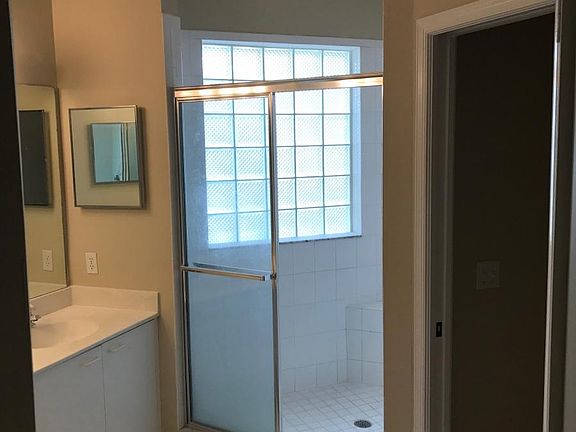 4th image of 89 Silver Oaks Cir APT 5203