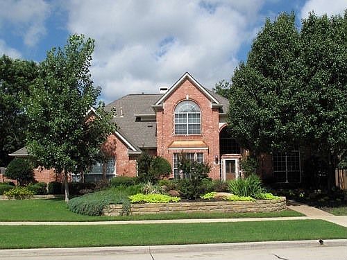 1st image of 304 Waterford Ct