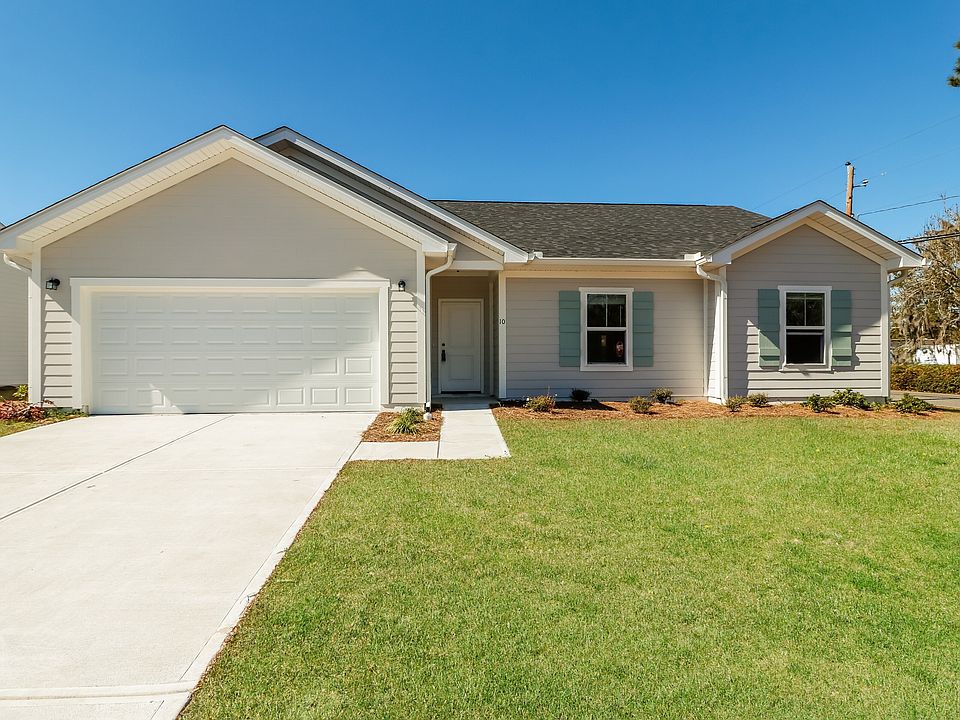 1st image of 10 Greyfield Dr