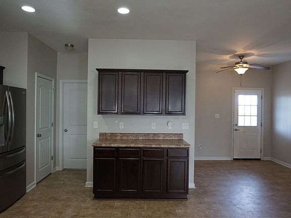 4th image of 112 High Cottage Ln