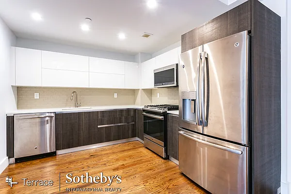 Rented by Terrace Sotheby's International Realty | media 14