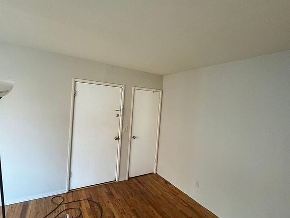 2nd image of 4257 Hegner Ave #2