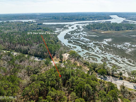 2nd image of 673 Sea Island Parkway
