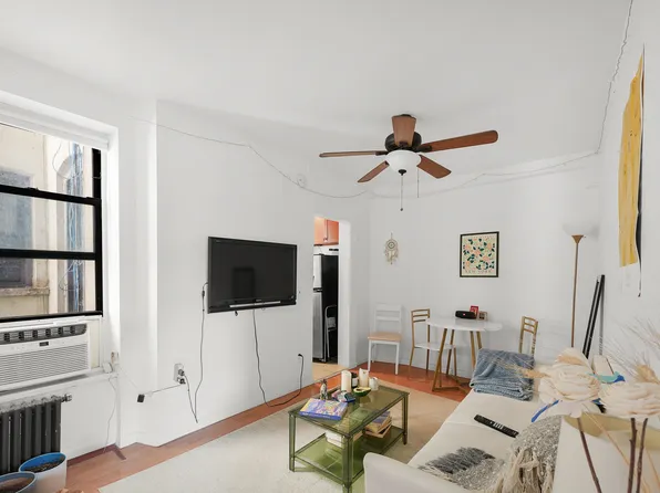 124 Mott Street image 1 of 8