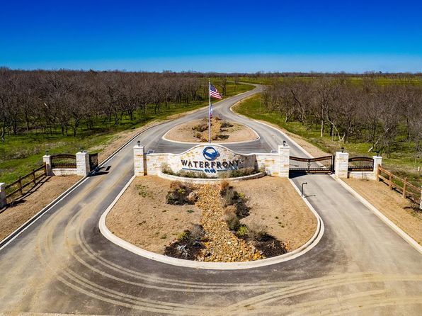 Waterfront, Corsicana, TX 75110
