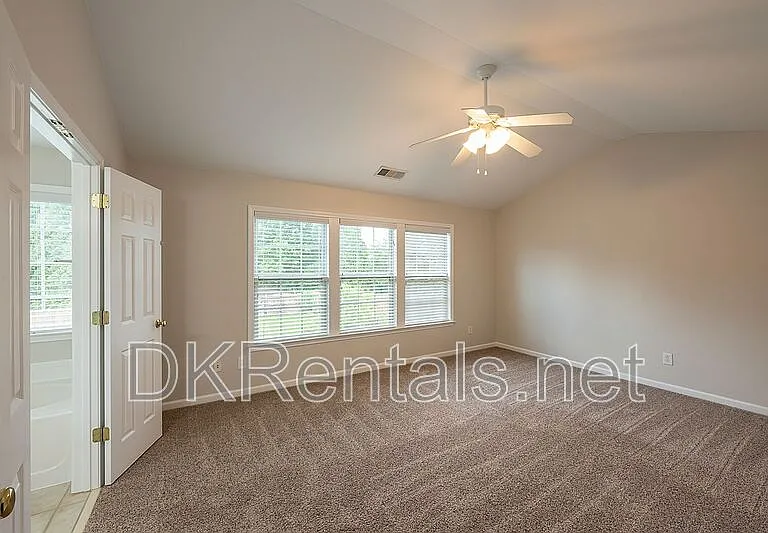804 Araya Ct — Photo 32