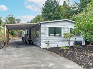 19414 Hollyhills Dr NE, Bothell, WA 98011