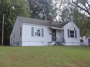 1005 S High St, Trenton, TN 38382