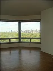 Rented by La Seven Inc.