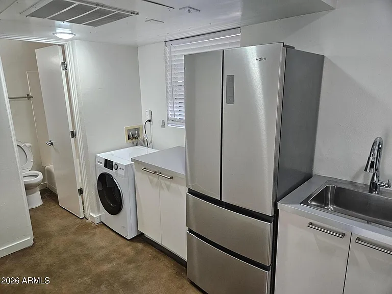 802 W Turney Ave #6A — Photo 4