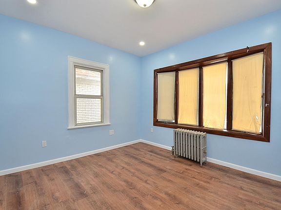2nd image of 1696 E 49th St Floor 1
