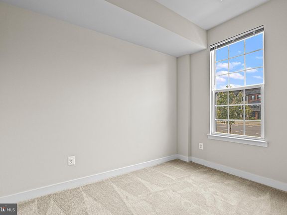 5th image of 14024 Sunrise Valley Dr