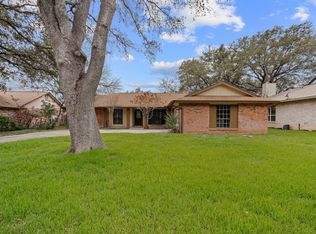 1410 Aylsbury Dr, San Antonio, TX 78216