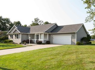 19725 Hidden Meadow Trl, Goshen, IN 46528