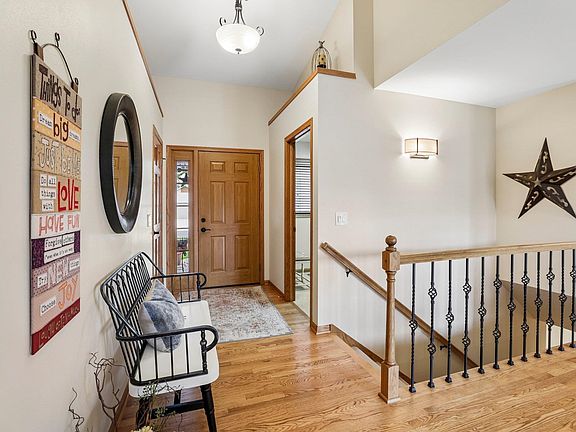 2nd image of 810 Ganser Dr