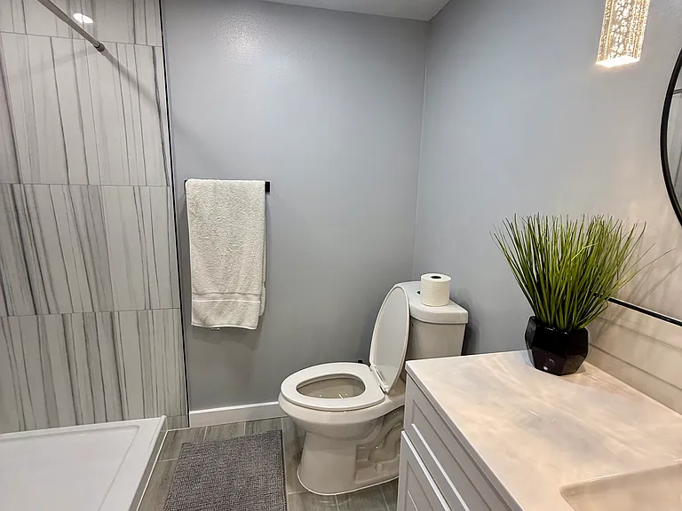2525 W Bay Dr #33 — Photo 15