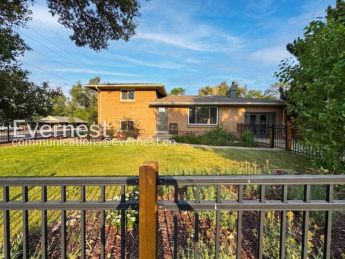 2605 Reed Ct — Photo 2