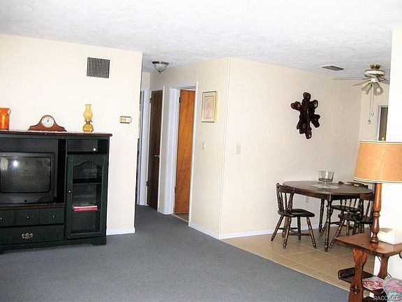 5th image of 44 S Jeffery St