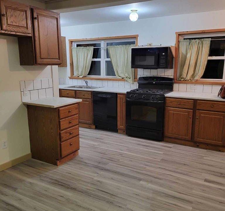 1st image of 61 East Ave APT 2