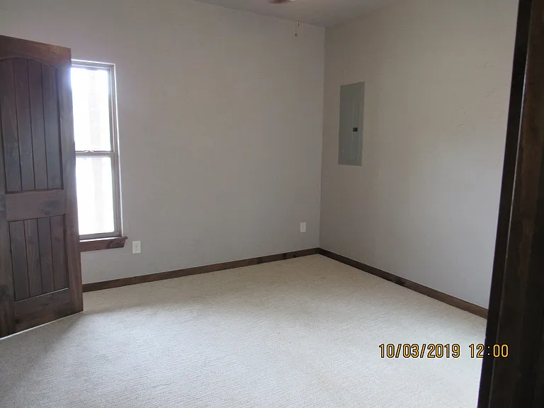 521 NW Eagles Landing Pl — Photo 6
