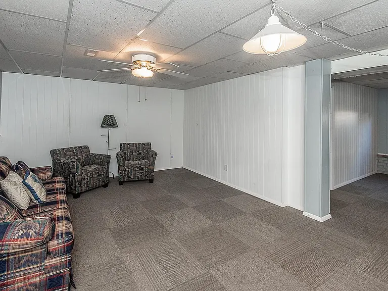 317 S Pam Ave — Photo 32