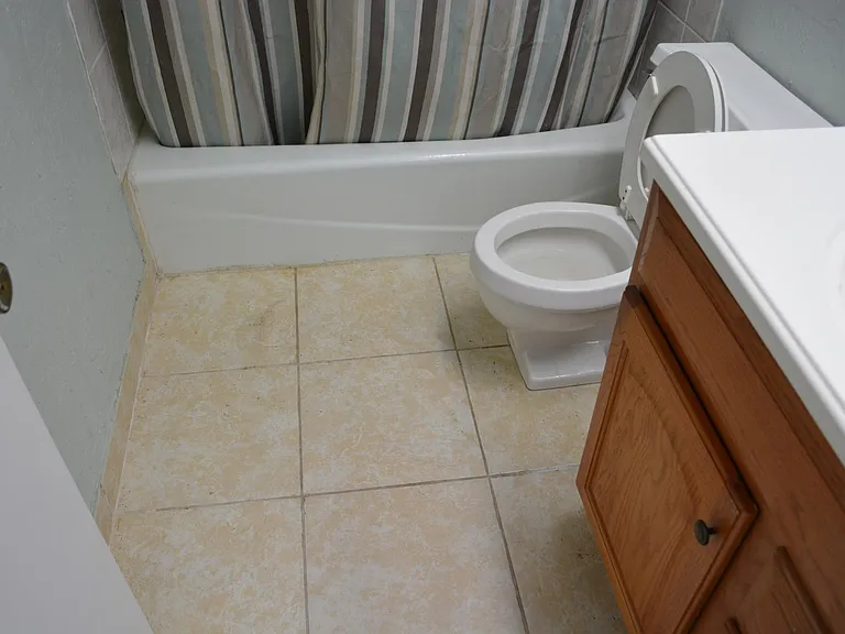 973 Whitman Dr — Photo 19