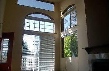 5th image of 2677 Centinela Ave Unit 404