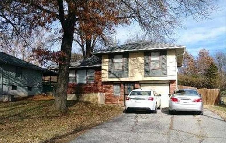 1st image of 7606 E 75th St