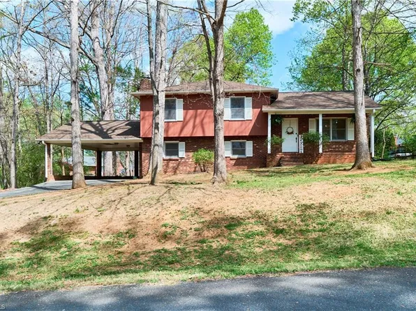 154 Ashton Ct, Clemmons, NC 27012