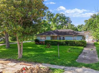 246 Rebecca St, Houston, TX 77022