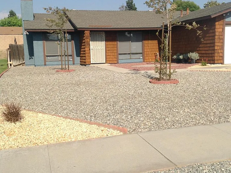 1140 Valley Spring Ln — Photo 1