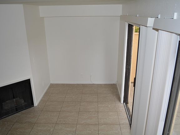5th image of 318 S Helena St APT 111