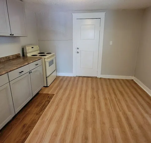 1011 W Elm Arc — Photo 8