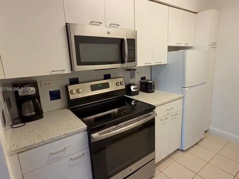 1500 Bay Rd #484S — Photo 4