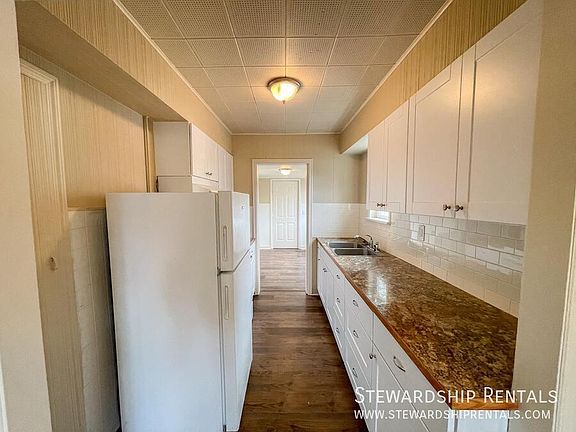 4th image of 48177 Lauren Dr APT 3