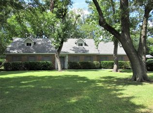 430 Rolling Wood Rd, Baytown, TX 77520