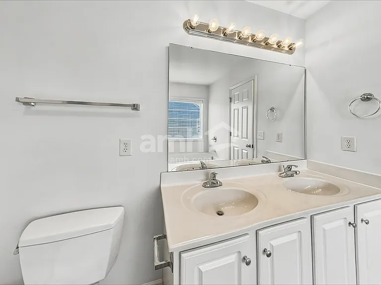 611 Blue Lake Dr — Photo 12