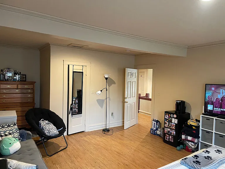 209 Park Ave — Photo 26