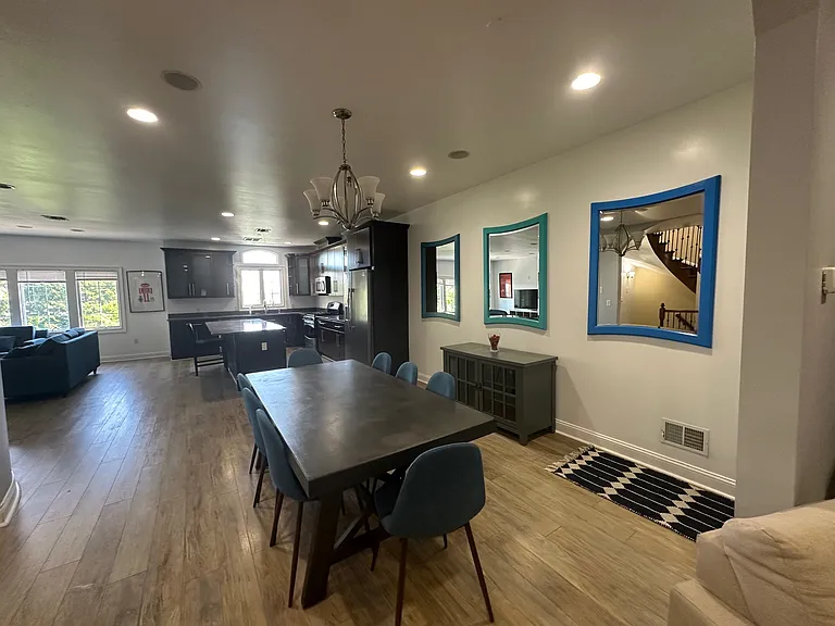 9033 Wall St #5 — Photo 11