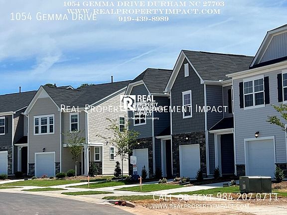 3rd image of 1054 Gemma Dr