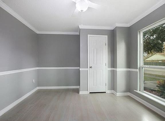 2nd image of 2325 Park Place Dr