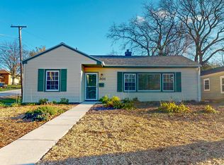 301 Sheldon Ave, Downers Grove, IL 60515