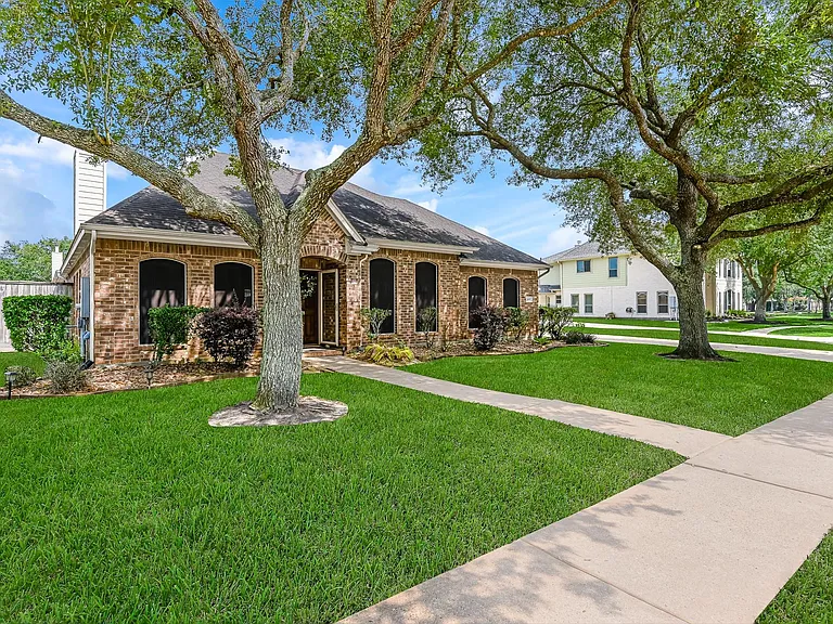 2833 Trevino Ct — Photo 2