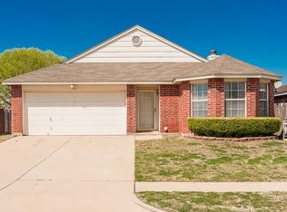 1909 Salt Flats Trl, Arlington, TX 76002