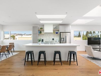 4325 1/2 Burns Ave, Los Angeles, CA, 90029
