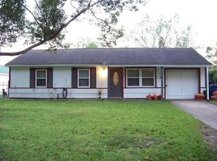 1103 Woodbine Dr, West Columbia, TX 77486