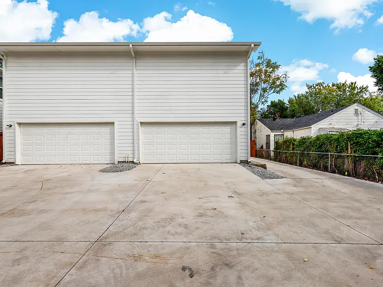 228 Sunset Ln — Photo 43